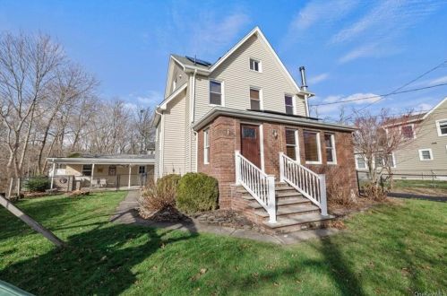 25 Lincoln St, Sloatsburg, NY 10974-1223