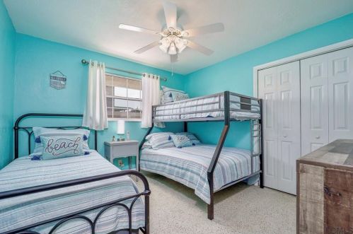 114 Imperial Hts Dr, Ormond Beach FL  32176-2348 exterior