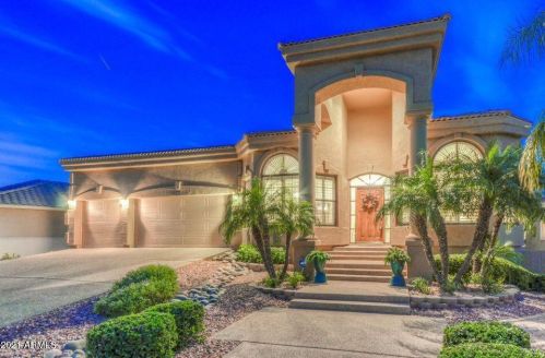 5671 Abraham Ln, Glendale, AZ 85308-6244