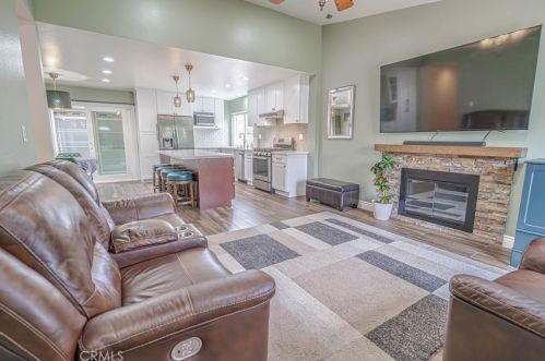 27852 Caraway Ln, Santa Clarita, CA 91350-1717