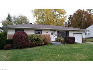 369 31st St, Barb, OH 44203-6795