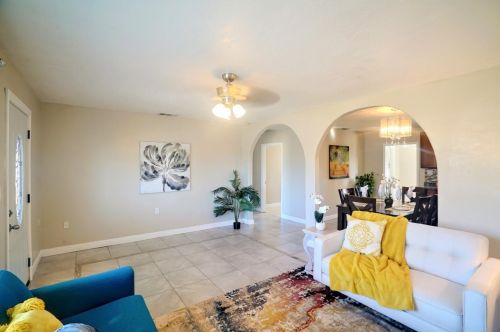 330 Del Puerto Ave, Grayson, CA 95363-2618
