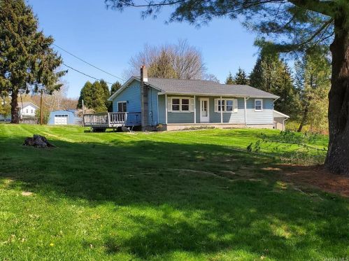 21 Shari Dr, Marlborough, NY 12542-5618