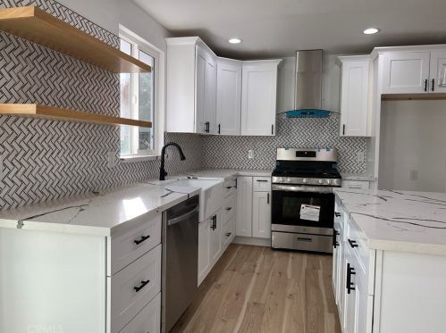 51655 Avenida Diaz, La Quinta CA  92253-3122 exterior