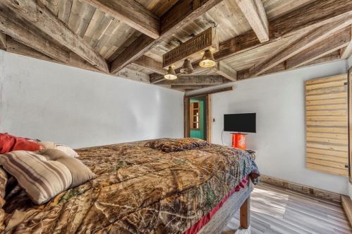 1006 Commerce Dr, Greenville TX  75401-2214 exterior