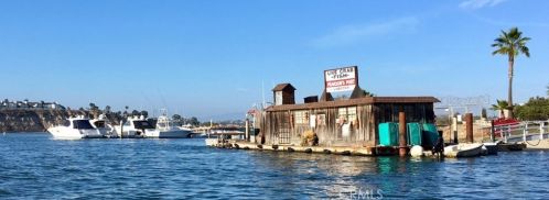 8 Saratoga, Newport Beach CA  92660-6152 exterior
