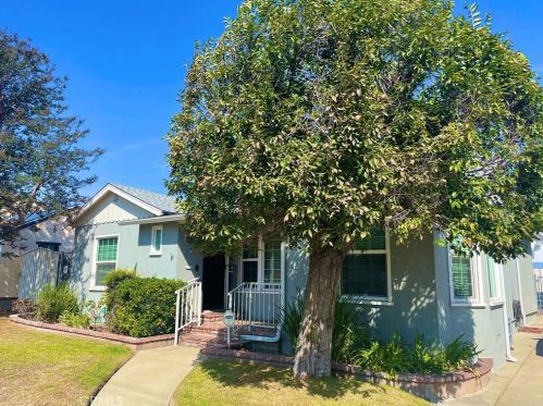 9011 Hermosa Dr, Temple City CA  91780-1836 exterior