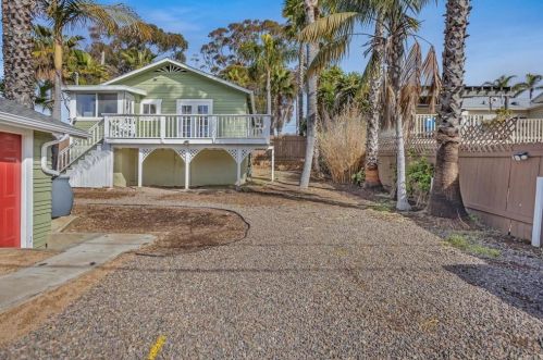 621 Horne St, Oceanside CA  92054-2418 exterior