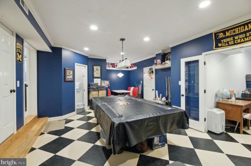 610 Poplar Dr, Falls Church VA  22046-2838 exterior