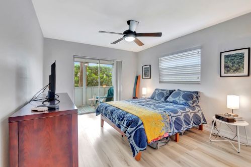 446 Normandy J, Delray Beach FL  33484-4874 exterior