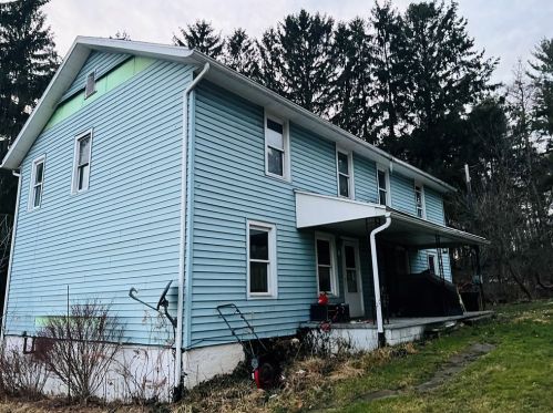 132 Waterloo St, Friedens, PA 15541-8306