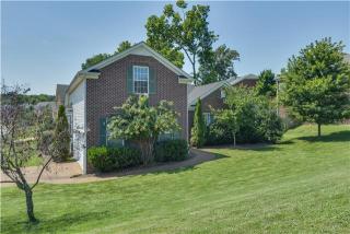 1400 Holmes Ct, Nolensville, TN 37135-8464
