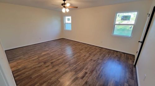 713 7th St, Morgans Point TX  77571-4933 exterior