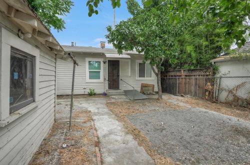 180 Empire St, San Jose CA  95112-3311 exterior