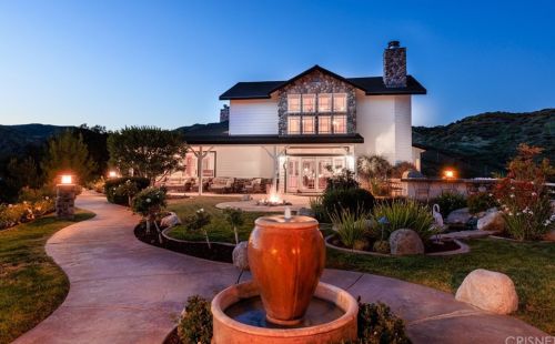 30950 Gilmour St, Santa Clarita, CA 91384-3452