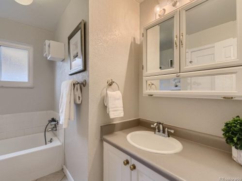 9440 Perry St, Westminster CO 80031-3177 exterior