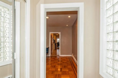 8107 4th Ave, North Bergen, NJ 07047-5089
