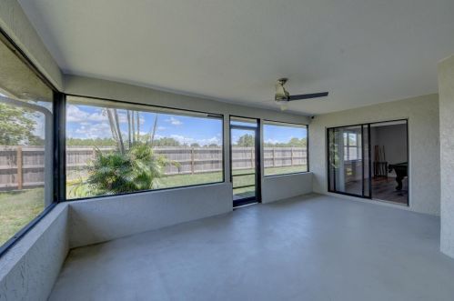 6568 Chugwater Cir, Port Saint Lucie FL  34983-2305 exterior