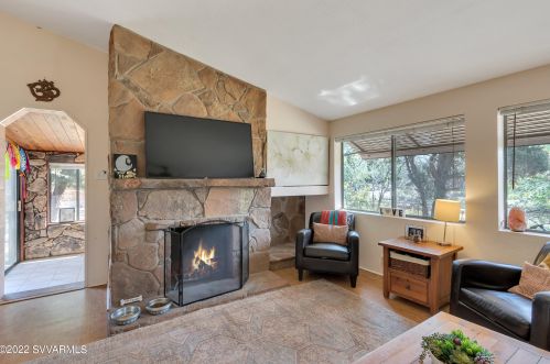 2060 Grasshopper Ln, Sedona AZ 86336-4556 exterior