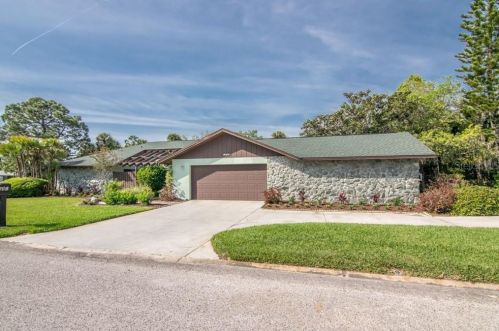 5541 Gridley Ln, New Port Richey, FL 34652-3125
