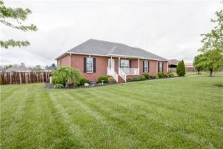 5627 Dixon Rd, Orlinda, TN 37141-2230