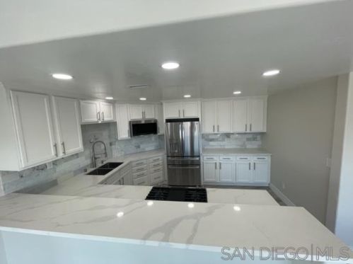 1110 Monterey Dr, El Cajon CA  92020-6718 exterior