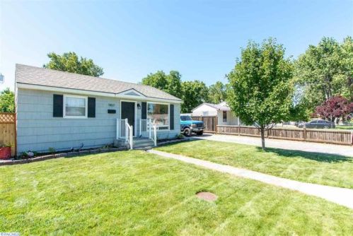1907 6th Ave, Kennewick WA  99336-5148 exterior