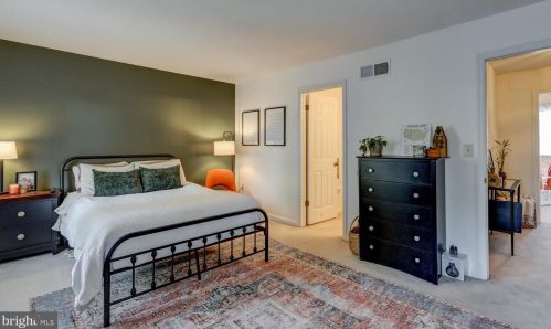 834 Ocean Ave, Lancaster PA  17603-5068 exterior