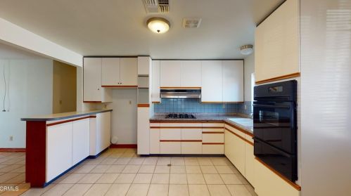 2607 Olive Ave, Fullerton CA 92833-3450 exterior