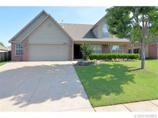 10219 112th Pl, Bixby, OK 74008-3250