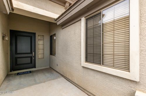 435 Benrich Dr, Gilbert, AZ 85295-1598