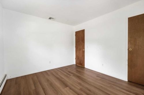 72 Spook Hl Rd, New Hamburg NY  12590-4305 exterior