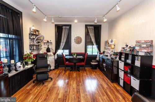 296 2nd St, Highspire PA  17034-1555 exterior