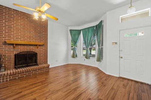 1753 Independence Rd, Fort Worth, TX 76131-1529