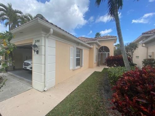2766 James River Rd, West Palm Beach, FL 33411-5753