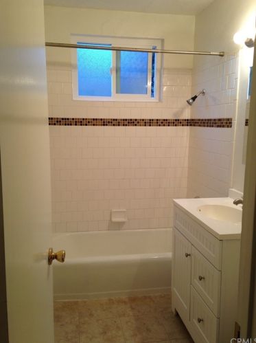 2520 Carnegie Ln, Redondo Beach CA  90278-3864 exterior