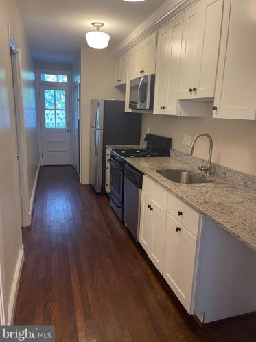1369 Nicholson St, Washington, DC 20011-2829
