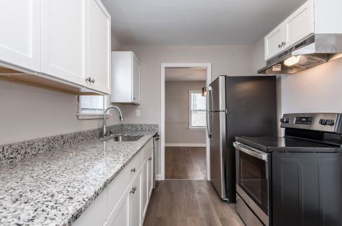 2841 Hartung Ave, Milwaukee WI  53210-1341 exterior