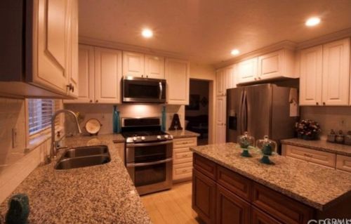 2856 Linde Vista Dr, Rialto, CA 92377-3414