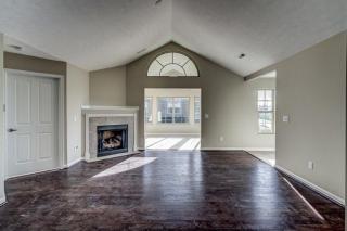 9038 Royal Oak Ln, Hamilton, KY 41091-8811