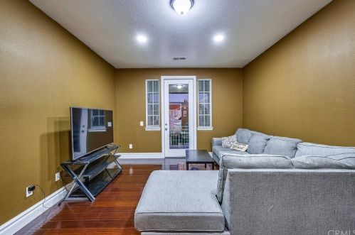 34652 Boros Blvd, Beaumont CA  92223-7466 exterior