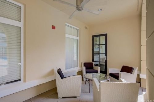2403 Watermarke Pl, Irvine CA  92612-7690 exterior