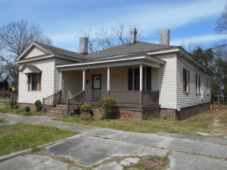 802 Gordon St, Kinston, NC 28501-5128