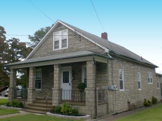 888 Wilbur Ave, Delaware Park NJ  08865-3441 exterior