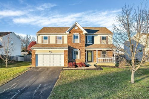 135 Spring Flower Way, Pataskala OH 43062-6997 exterior