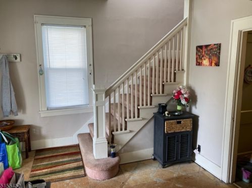 39 Sherman Ave, Greystone Park, NJ 07950-1743