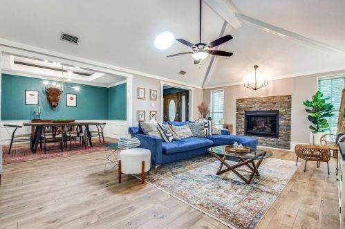 1701 Amazon Dr, Plano TX  75075-6702 exterior