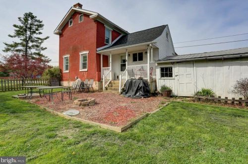 47 Cleversburg Rd, Lees Cross Roads PA  17257-9410 exterior