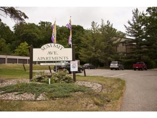 420 Summit Ave, Sauk Rapids MN  56379-1365 exterior