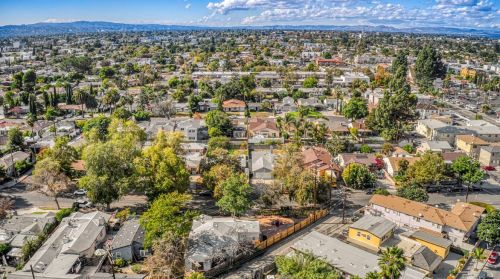 5920 Riverton Ave, North Hollywood CA  91601-1443 exterior